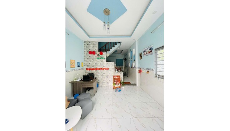 Bán nhà 56m2 , 2 tầng hẻm xe hơi ngay chợ Phạm Đăng  Giản gia 3 tỷ 5 bớt lộc.